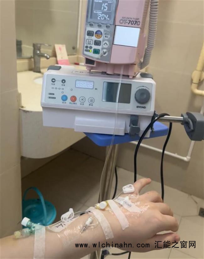 孕妇称被行李箱砸中致孩子早产离世