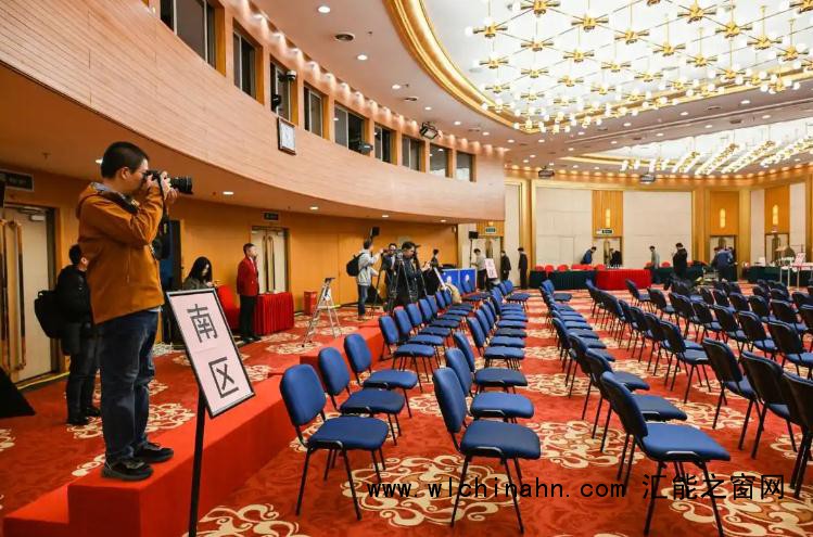 82岁老人写在烟盒上的建议获采纳