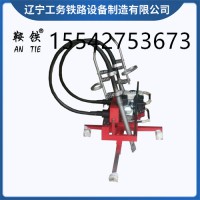 　辽宁鞍铁内燃软轴捣固机ND-4.2×4型钢轨施工