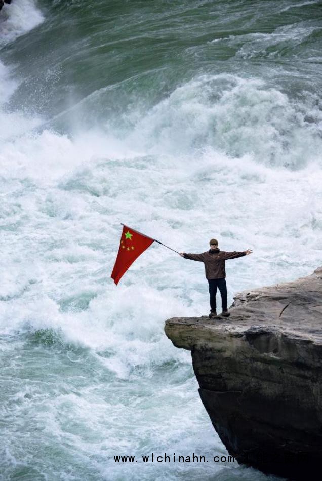 李现人生照片打卡处被封 景区回应