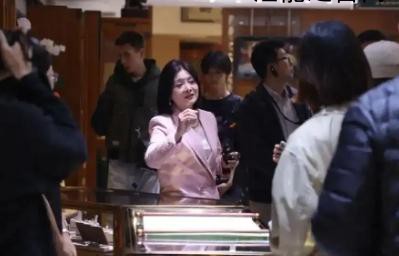 &ldquo;珍珠女王&rdquo;白如芳逝世 年仅55岁