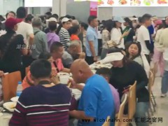 荣昌政府食堂2天接待近2万游客 究竟发生了什么？