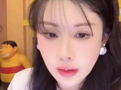 韦雪官宣与男朋友分手 究竟发生了什么？