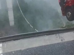 村民拍下贵州垮塌大桥事发瞬间 究竟发生了什么？