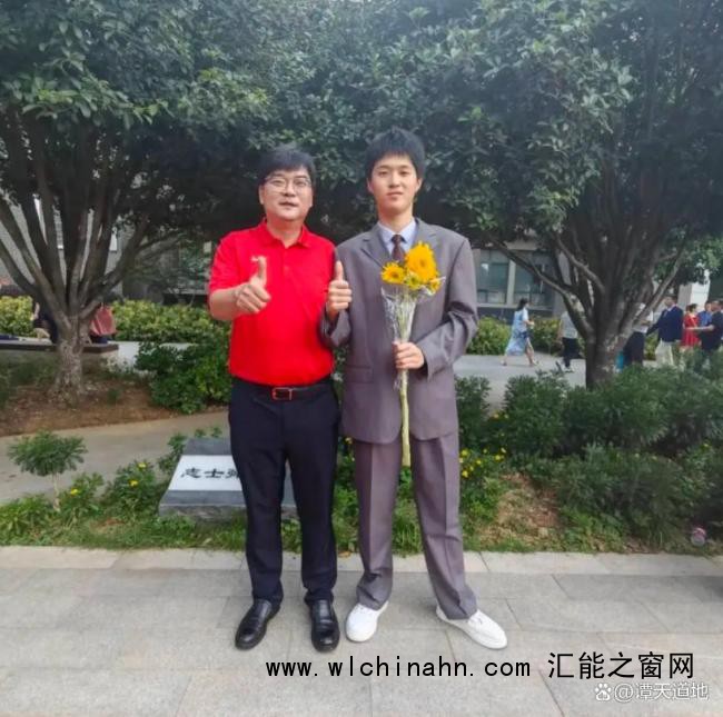 男生高考700分仍逃不过班主任批评