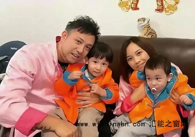 40岁港星转行做搬运工养4个儿子