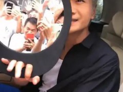 何晟铭回应用镜子照代拍 究竟发生了什么？