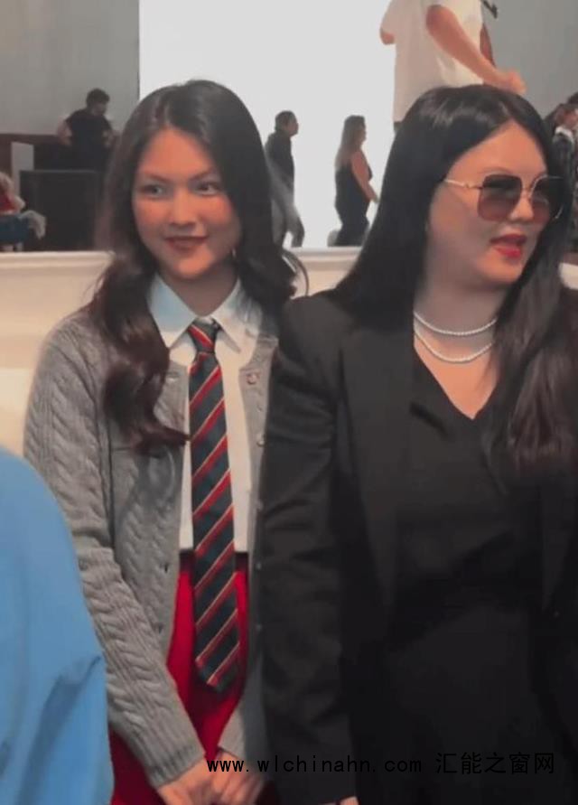 李湘王诗龄看秀路透