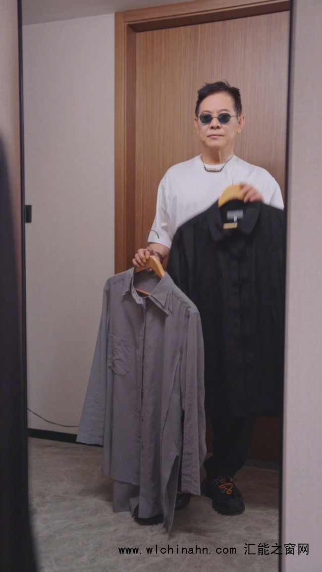 李连杰送车作女儿新婚礼物 低调父爱动人