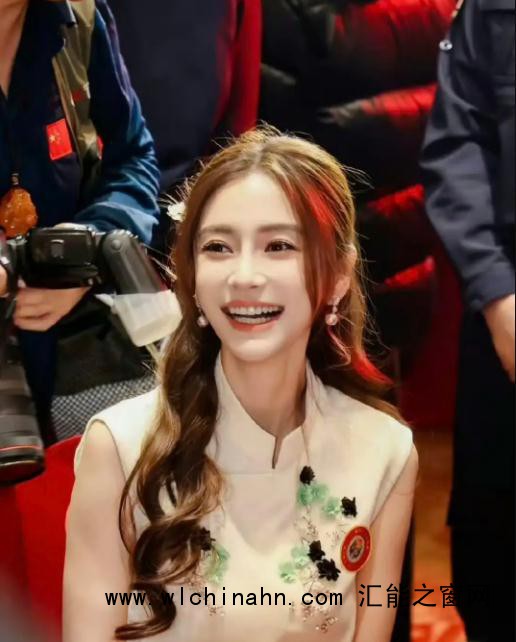 Angelababy亮相重阳节敬老活动