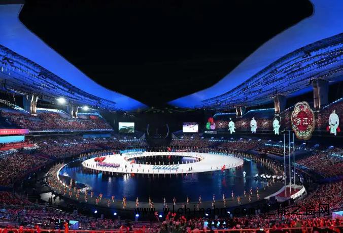 这是11月9日拍摄的开幕式现场。