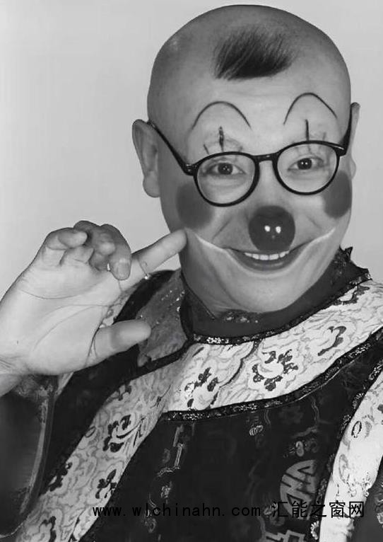 78岁艺术家舞台倒地后逝世