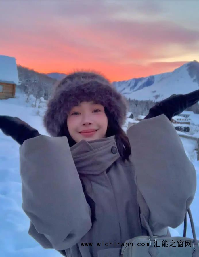 胡彦斌易梦玲海边拥吻恋情曝光 