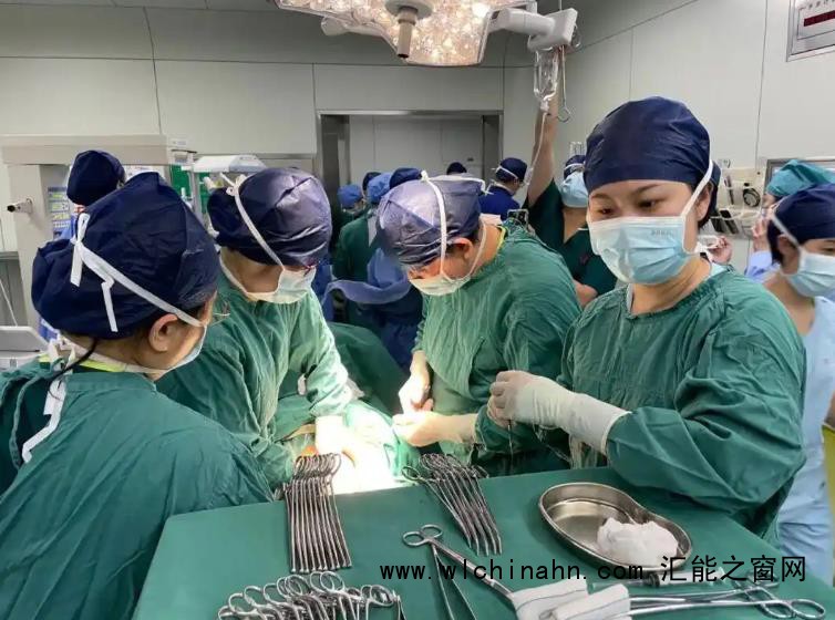 24岁女子成功诞下5胞胎