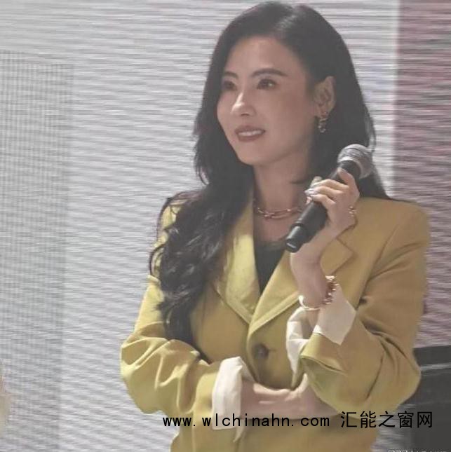 张柏芝亮相上海活动颜值太绝了