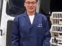 养鸡博主为小小徐婚礼送100只老母鸡 网友：这婚礼的硬菜有着落了